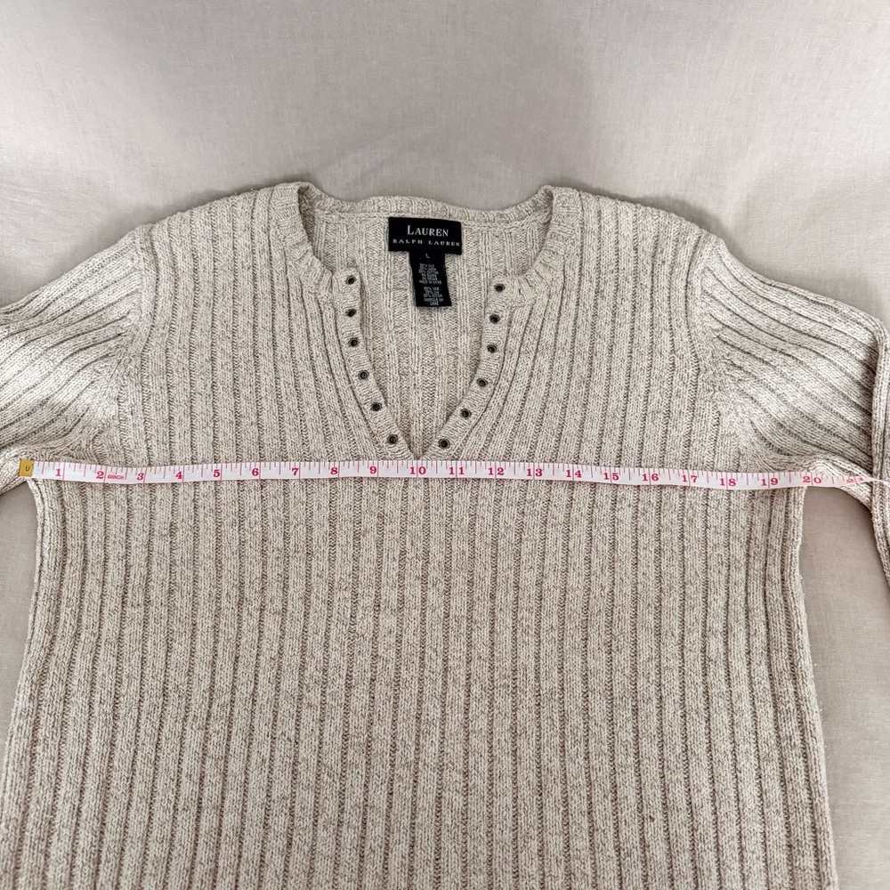Lauren Ralph Lauren | Ribbed V-Neck Sweater | Silk Linen Cotton Blend - Picture 12 of 15